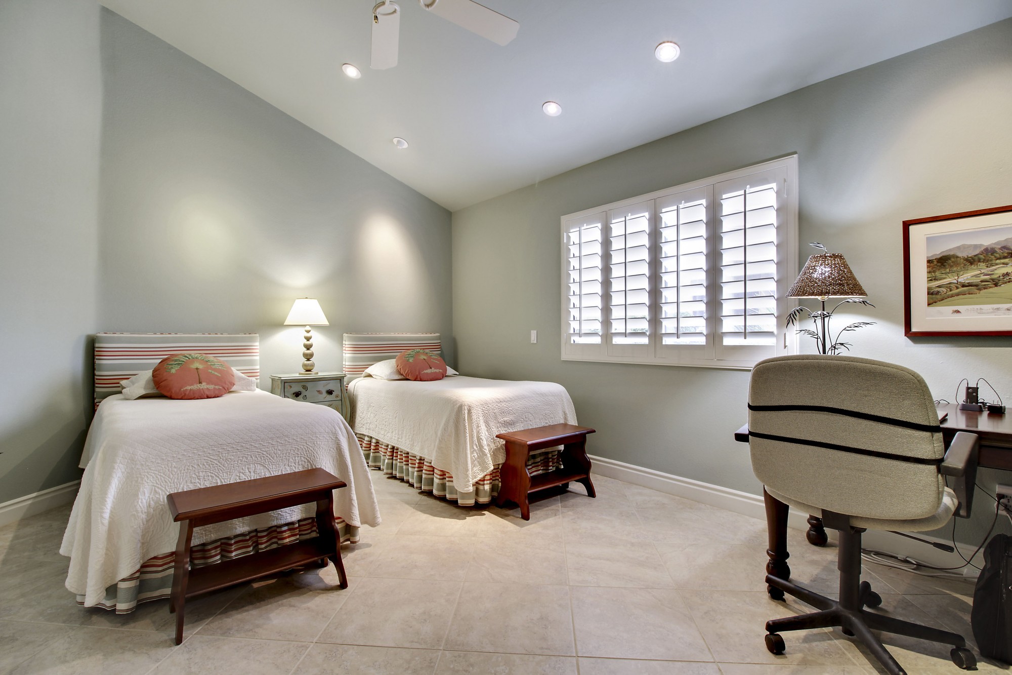 Third Bedrom two twin beds